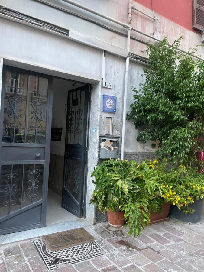 2 Passi A Napoli Bed & Breakfast Exterior photo